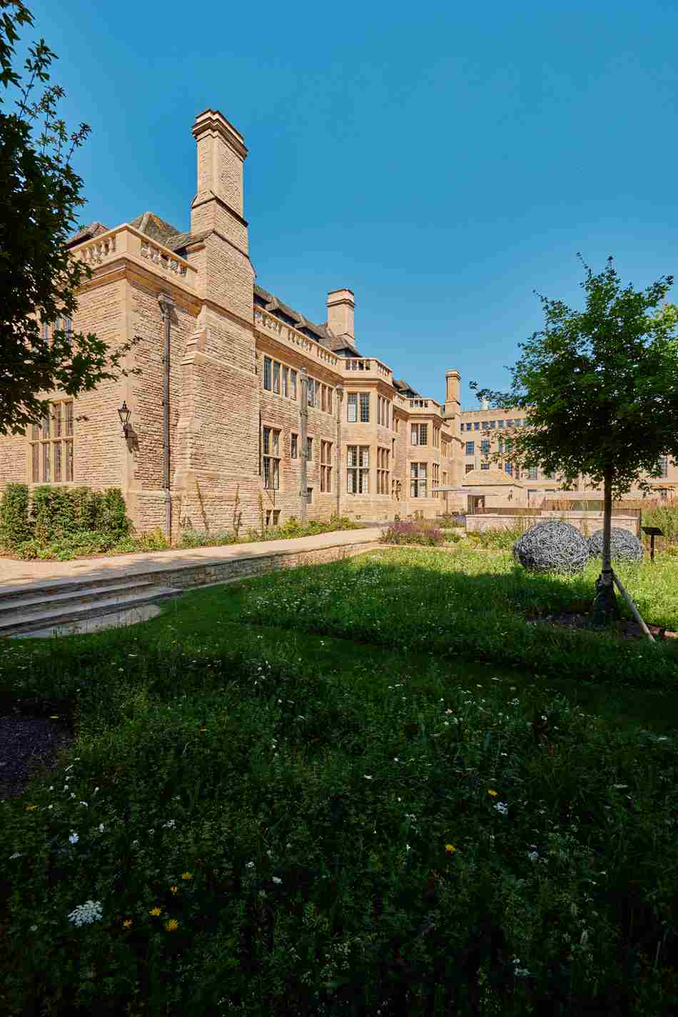Rhodes House With The Gardens In Shadow