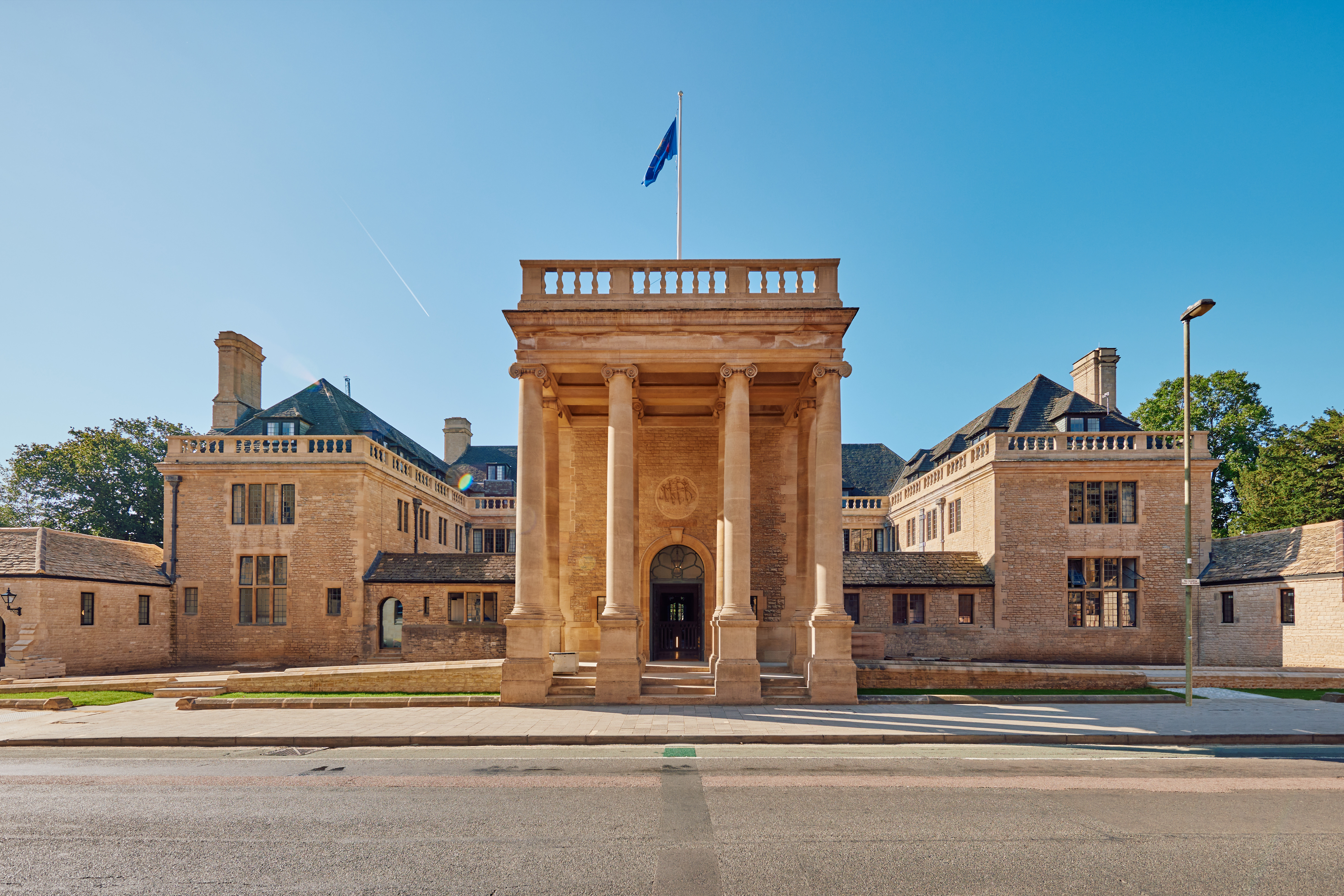 Front facade of Rhodes House with columns framing the rotunda entrance.
