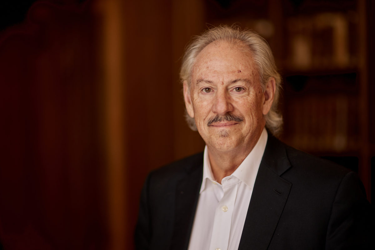 Mr Andrew Banks