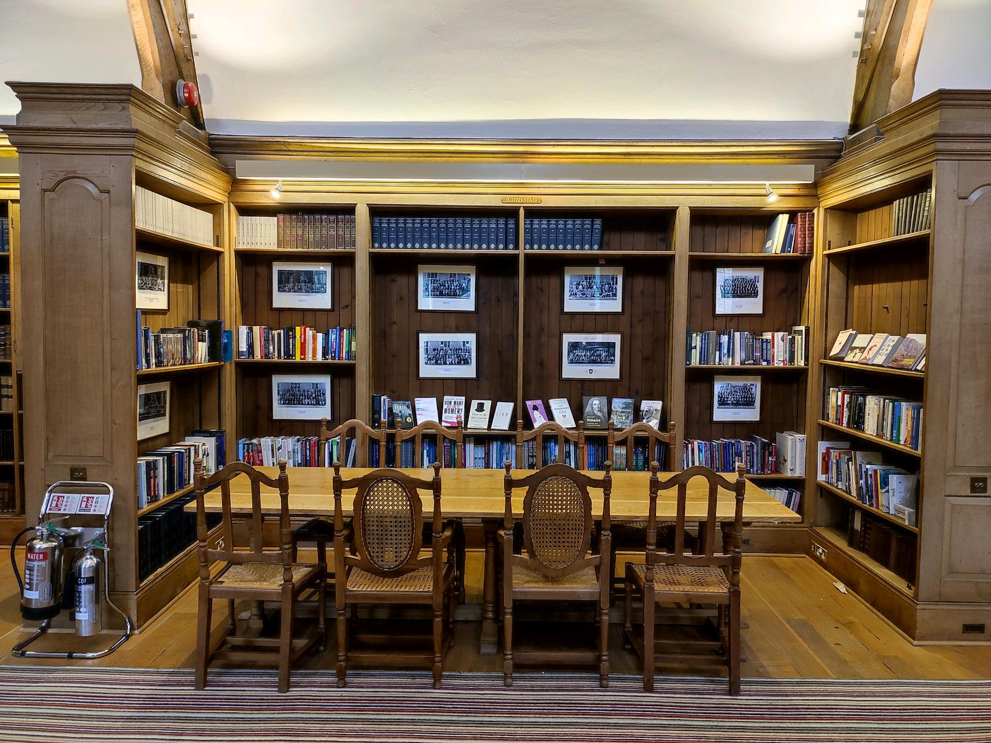 Alumni Library in the Rosebery Room at Rhodes House