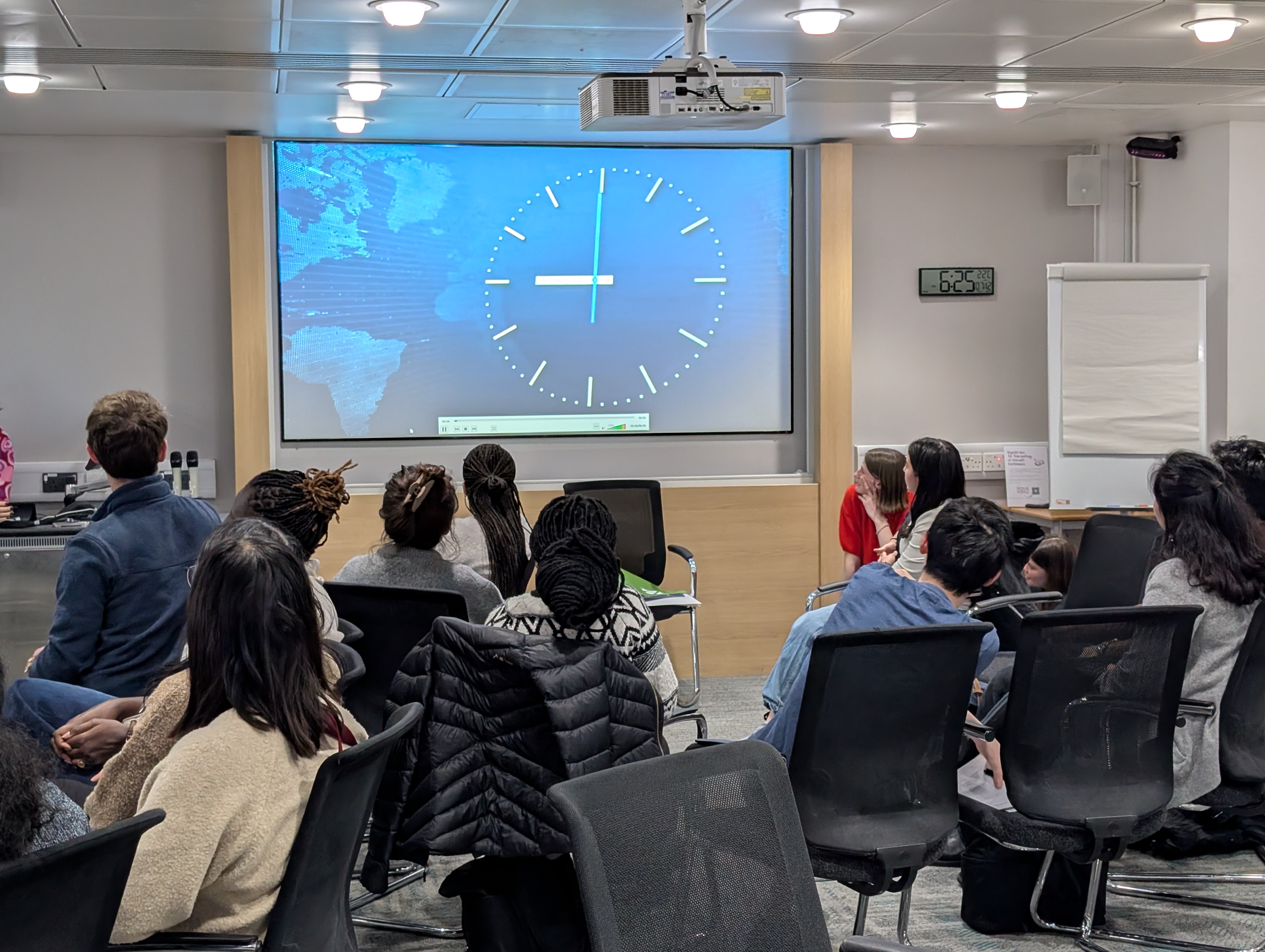 PXL 20251207 182639537