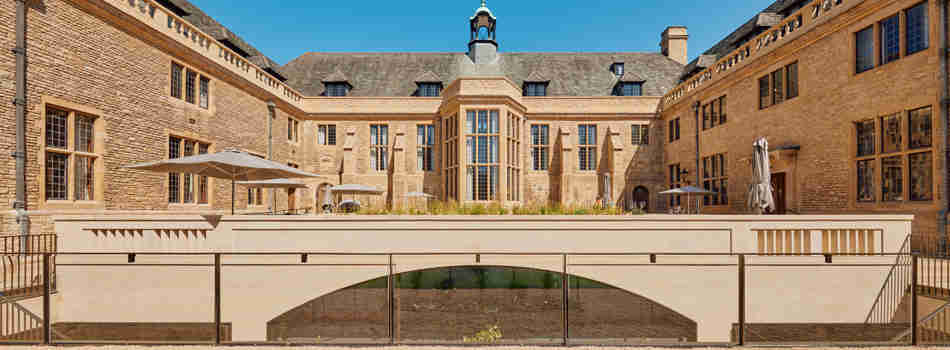 The Rhodes House Convening Centre Exterior