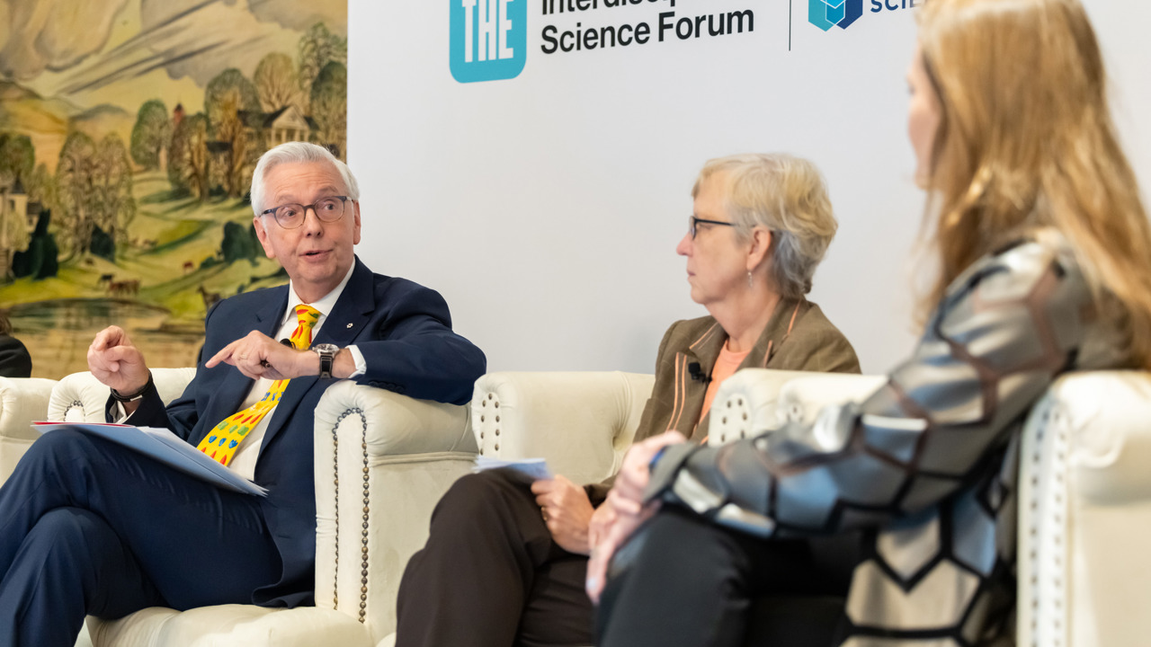 Three panellists discuss a new era of interdisciplinary leadership in science research.