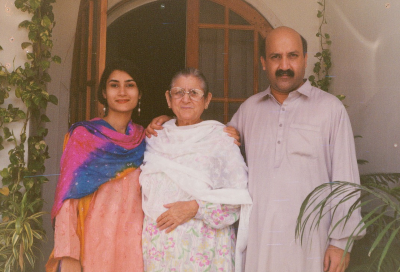 Shazia With Her Mother And Brother In Lahore, Pakistan The Day She Flew Out To Oxford To Start Her Scholarship C Sept 1993