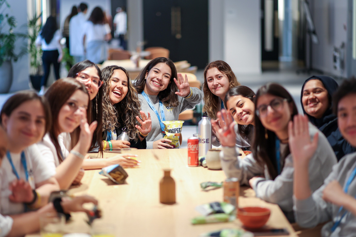 Rise Residential Summit 2023 Group Photo 2